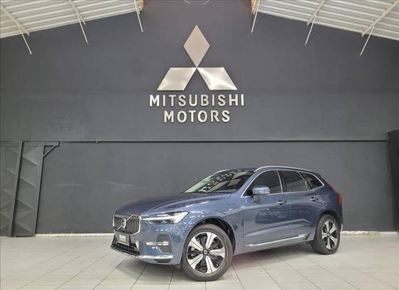 VOLVO XC60 2.0 T8 RECHARGE PLUS AWD GEARTRONIC